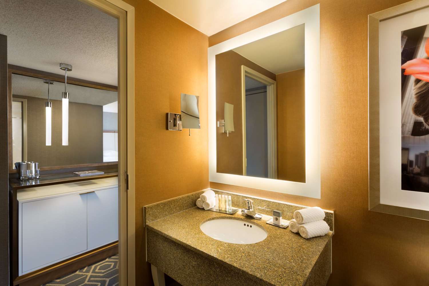 doubletree by hilton dallas campbell centre