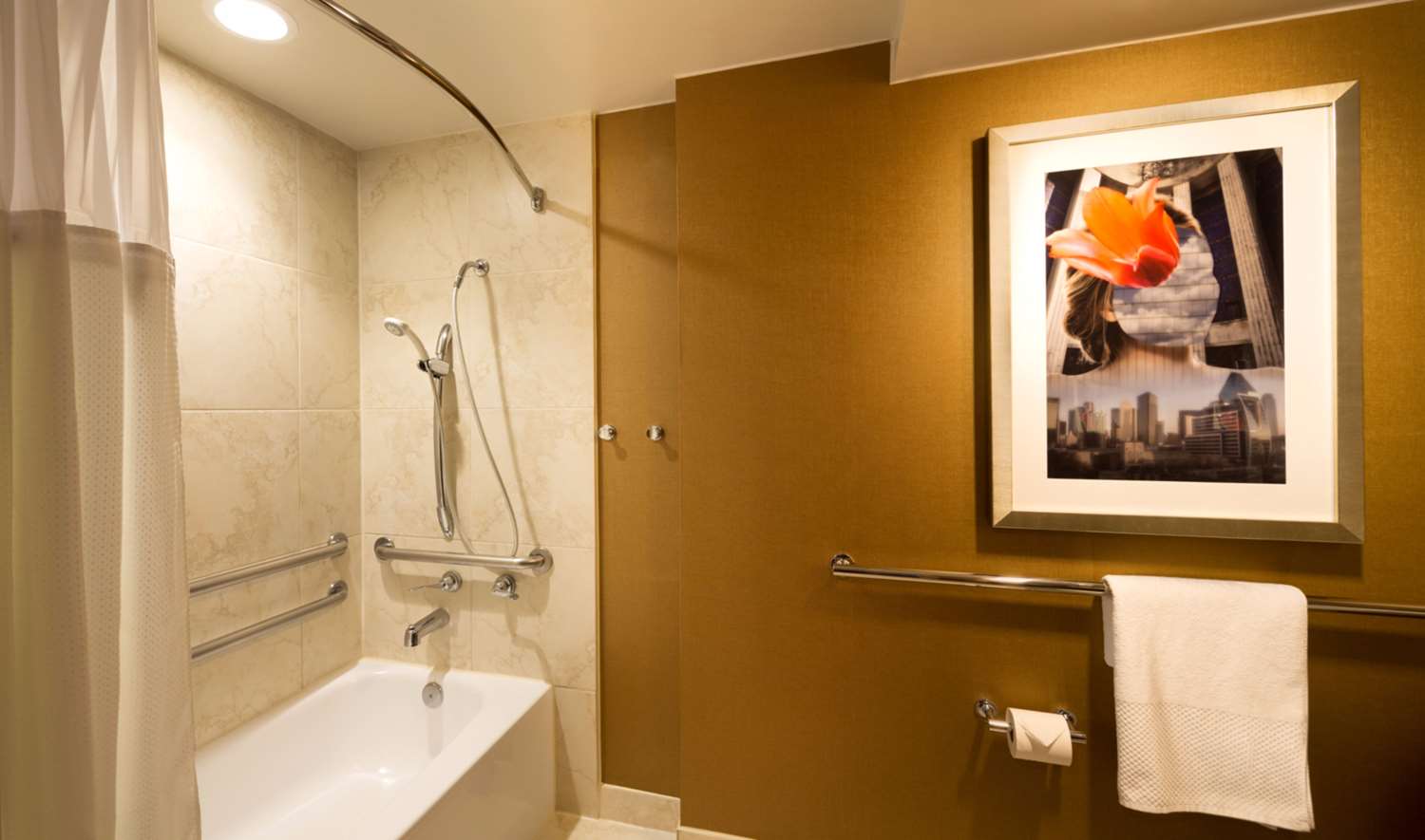 doubletree by hilton dallas campbell centre