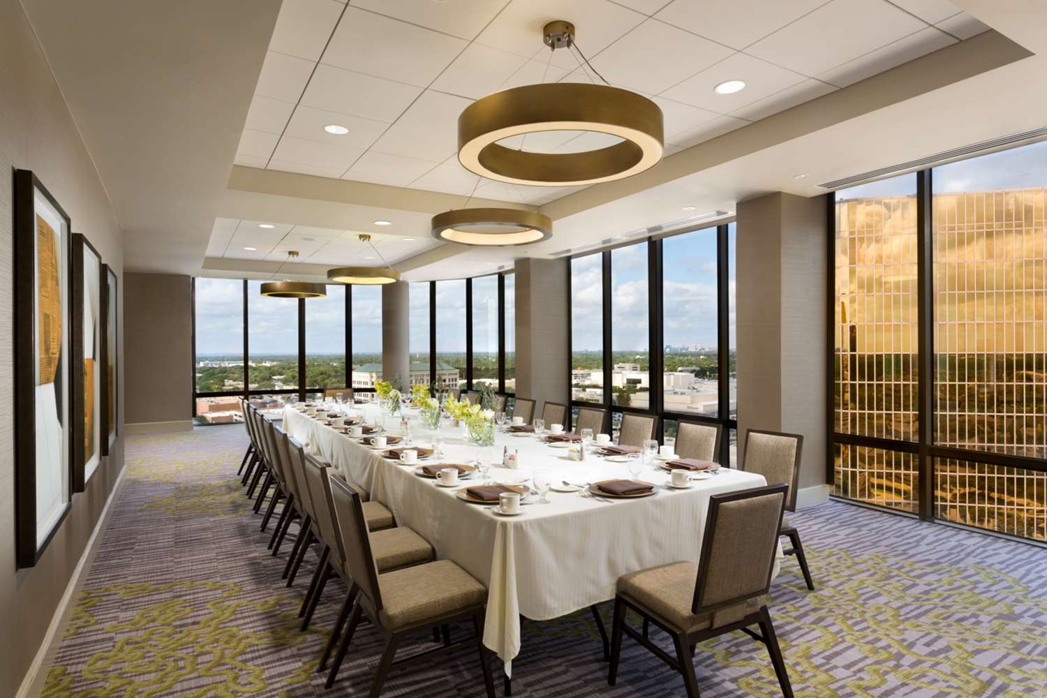 doubletree by hilton dallas campbell centre