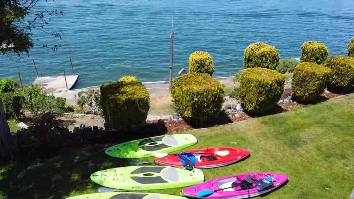 lakeshore inn water front