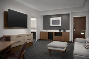 courtyard by marriott dallas addison quorum drive