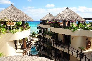 el taj oceanfront and beachside condo hotel