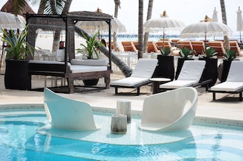 el taj oceanfront and beachside condo hotel