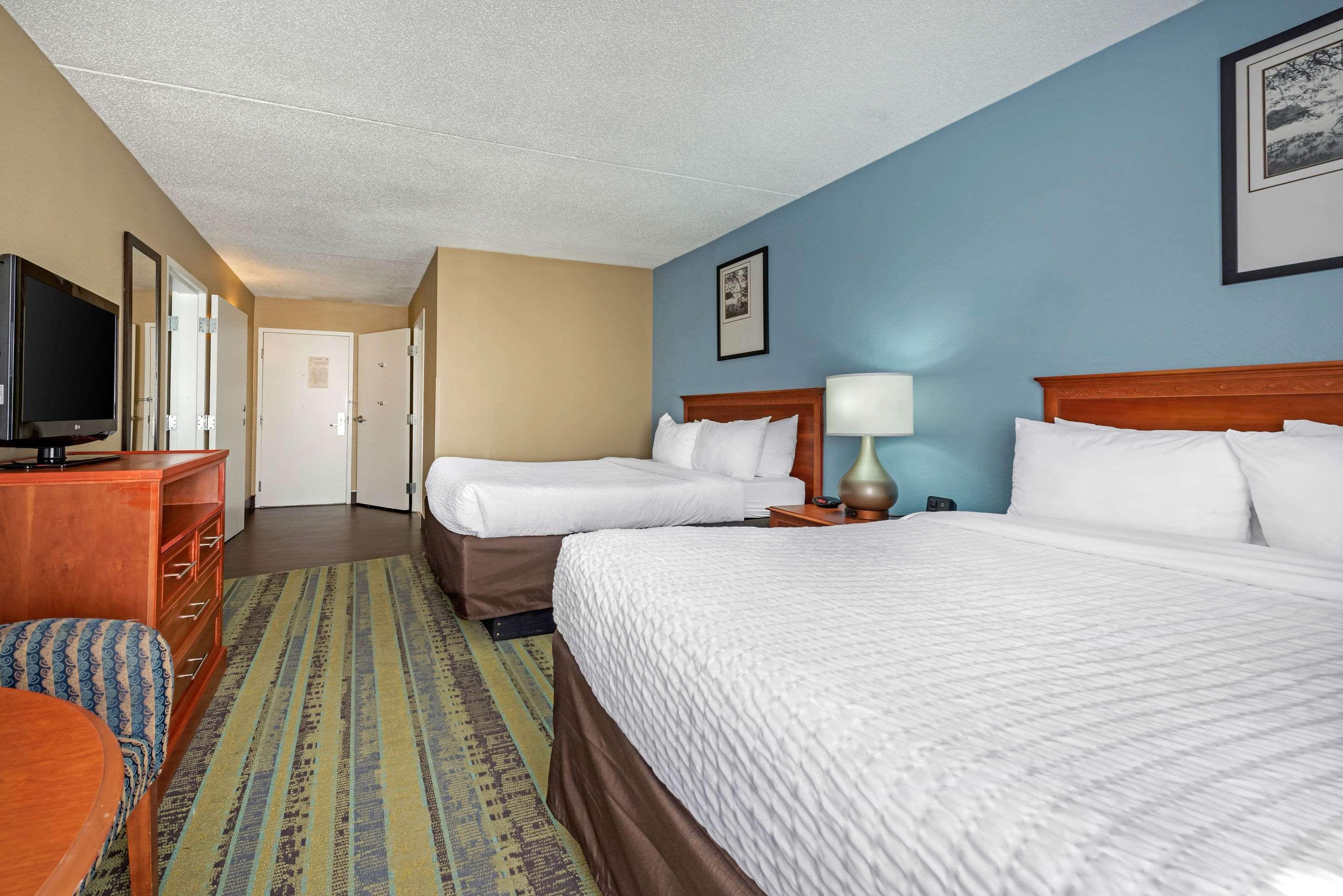 clarion hotel conference center north