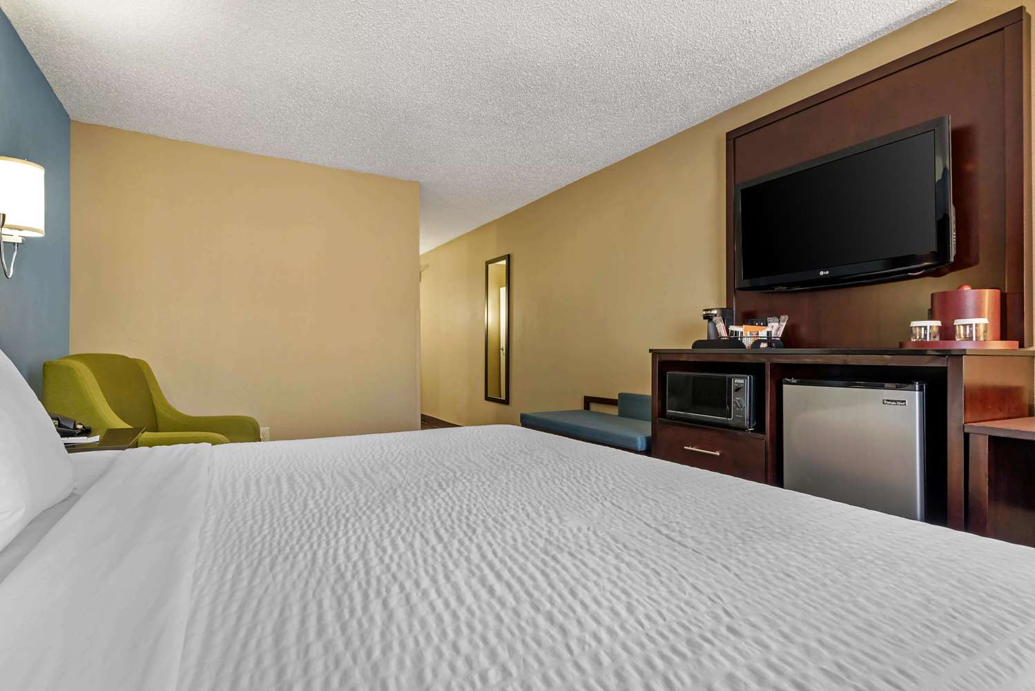 clarion hotel conference center north