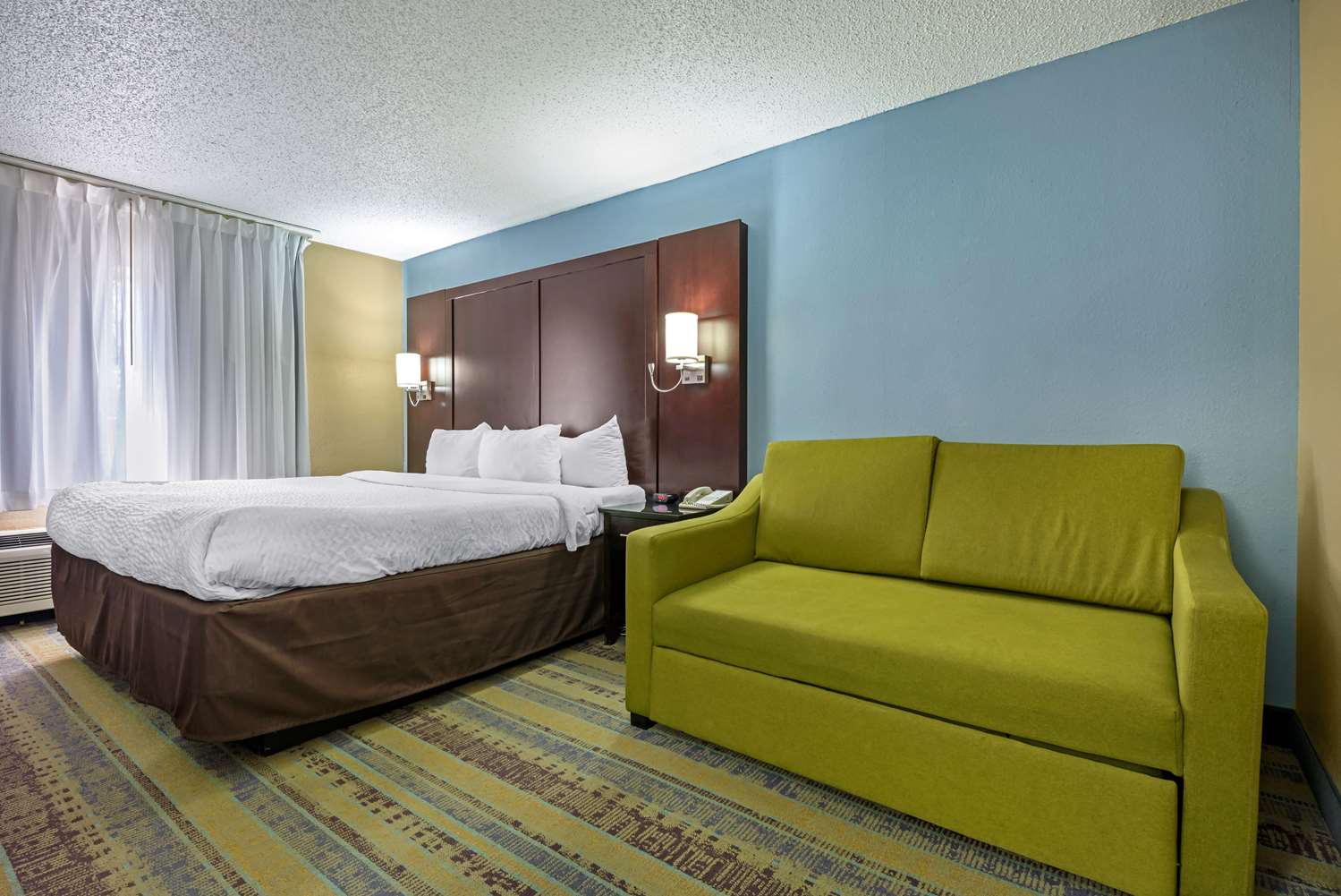 clarion hotel conference center north