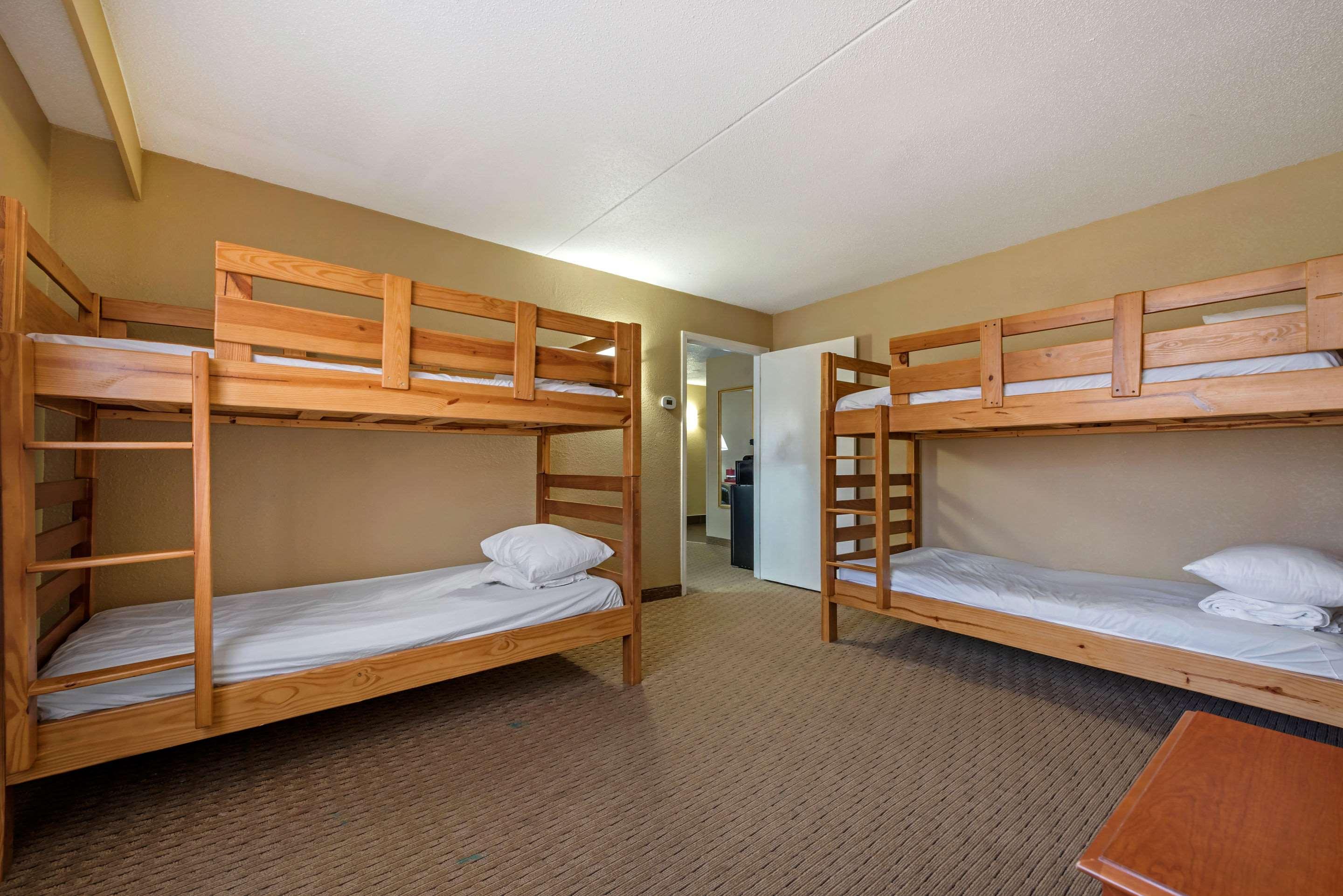 clarion hotel conference center north