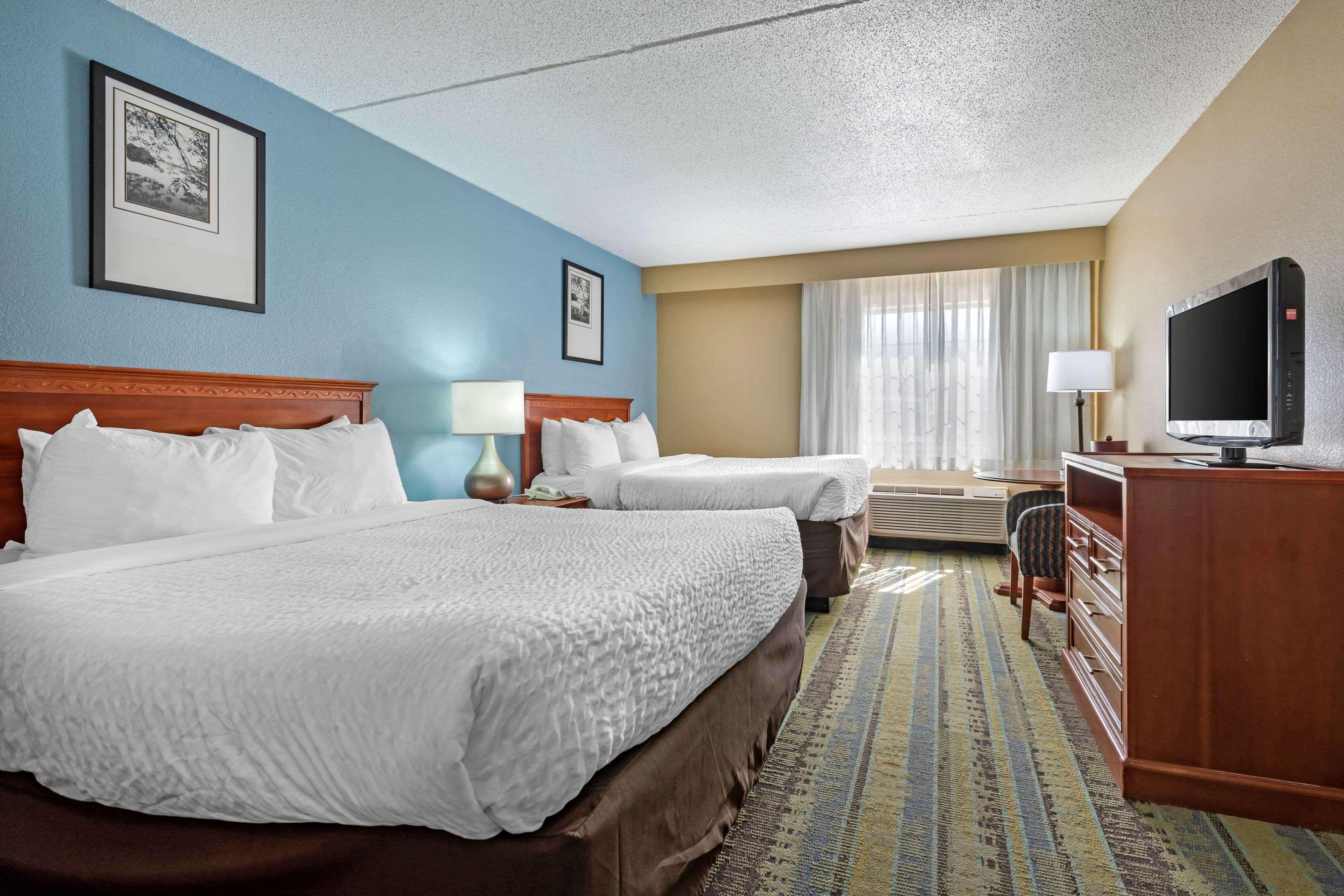 clarion hotel conference center north
