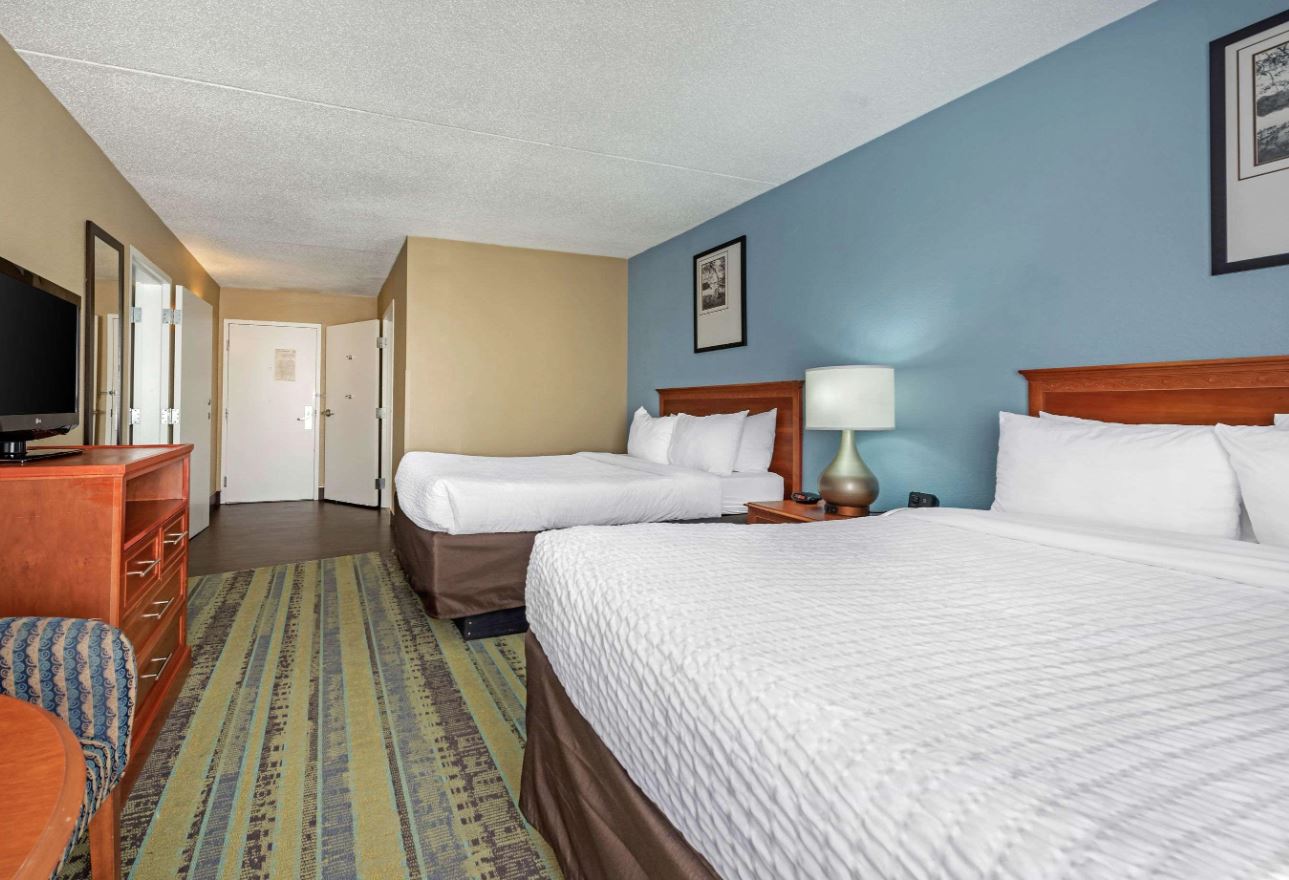 clarion hotel conference center north
