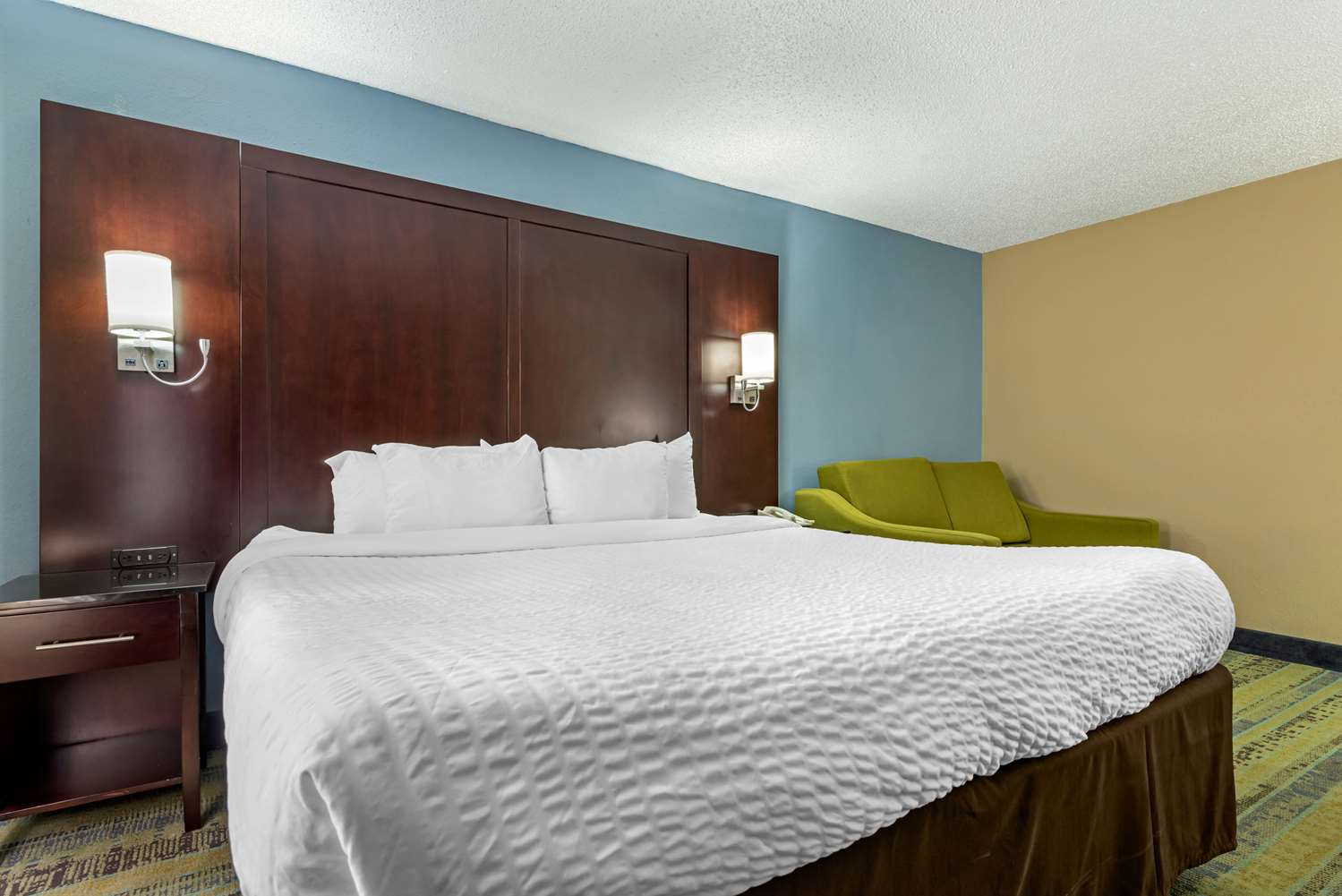clarion hotel conference center north