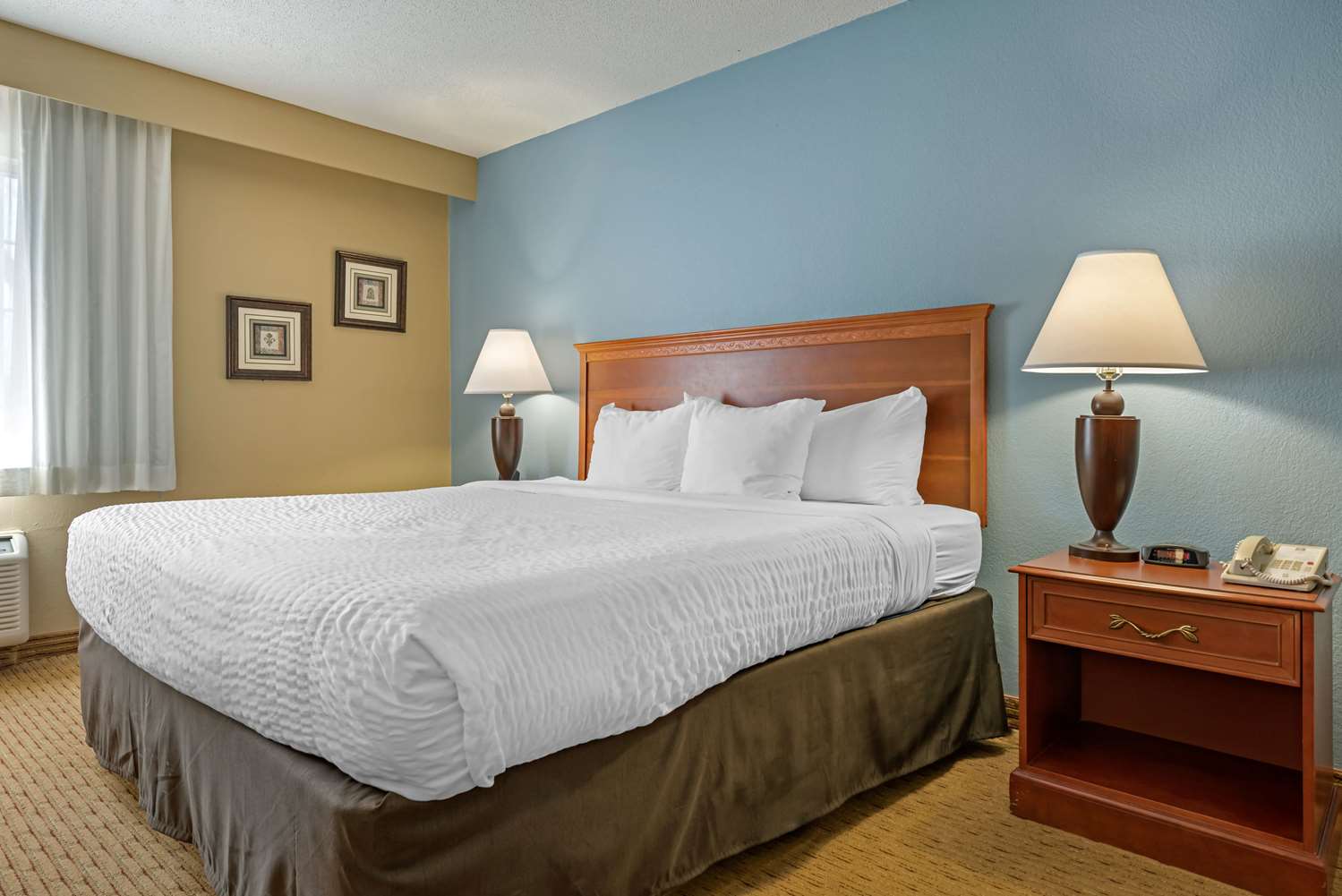 clarion hotel conference center north