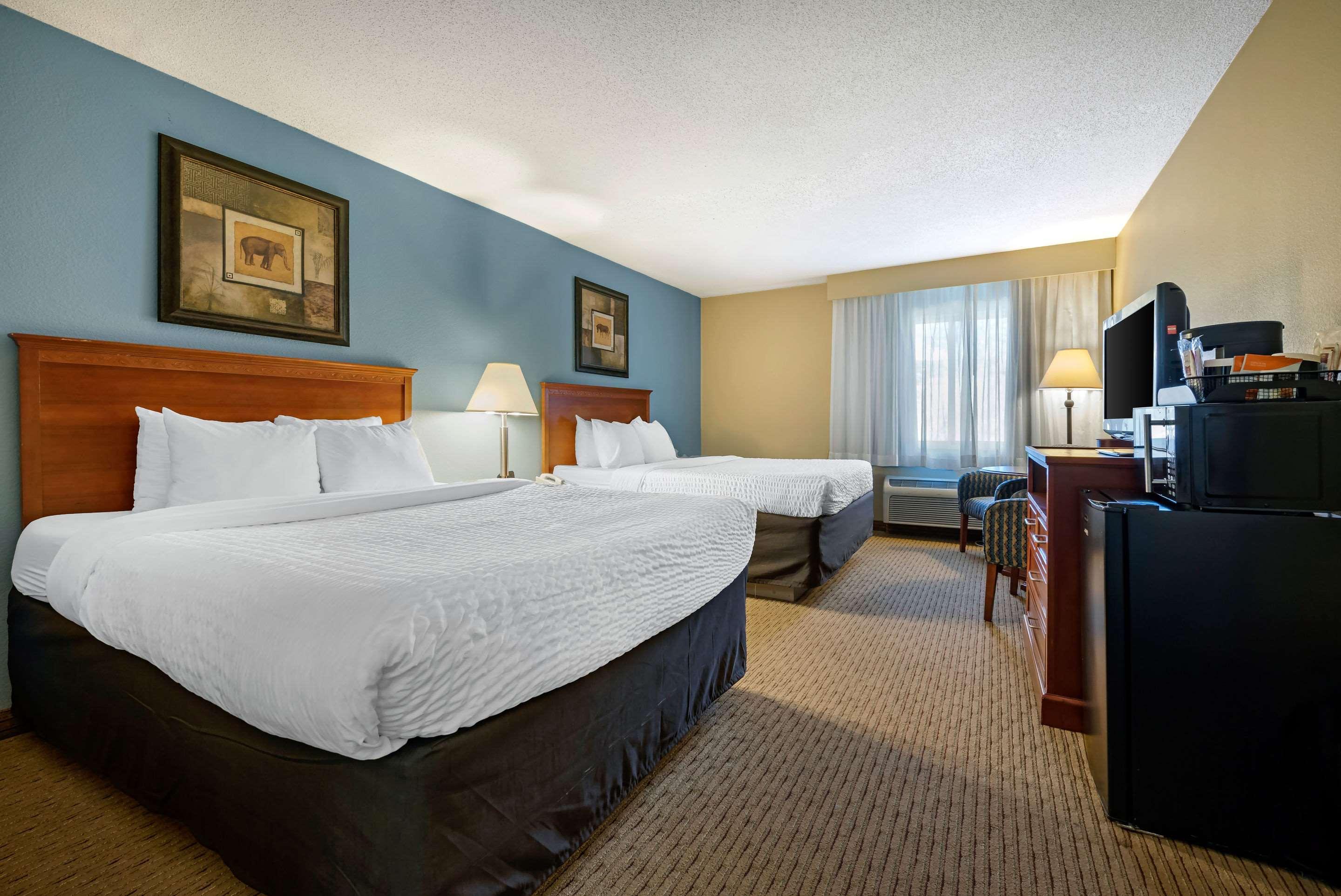 clarion hotel conference center north