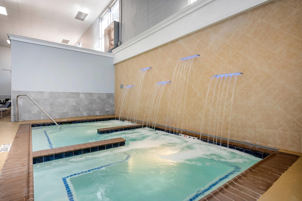 clarion hotel conference center north