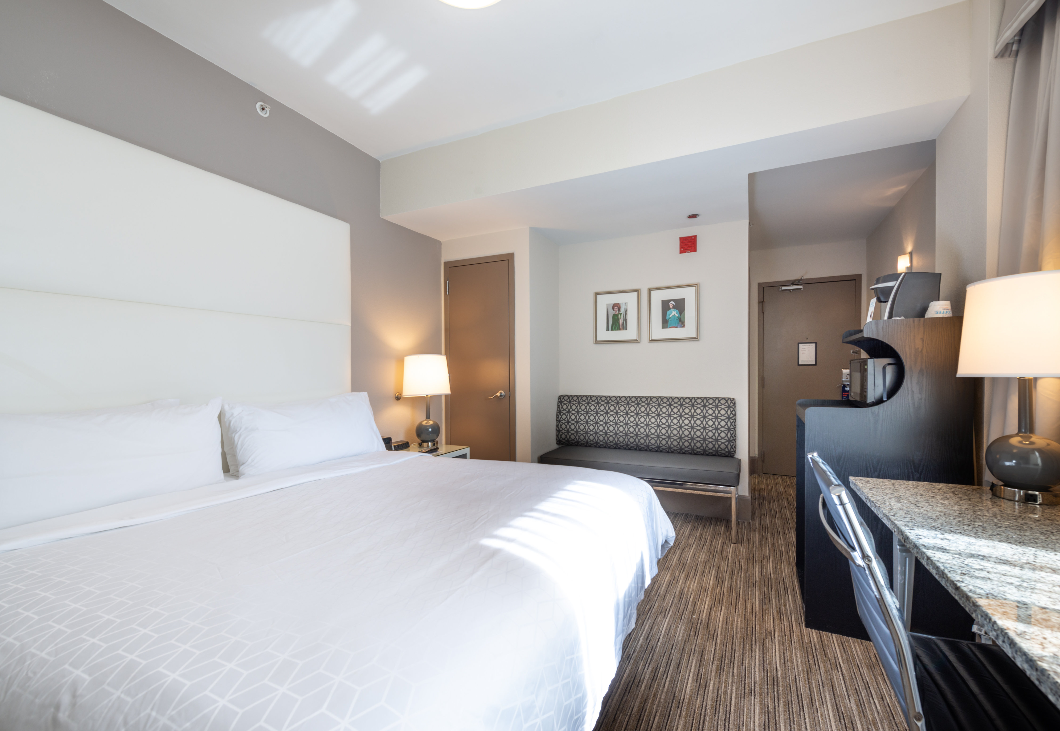 holiday inn express chicago magnificent mile