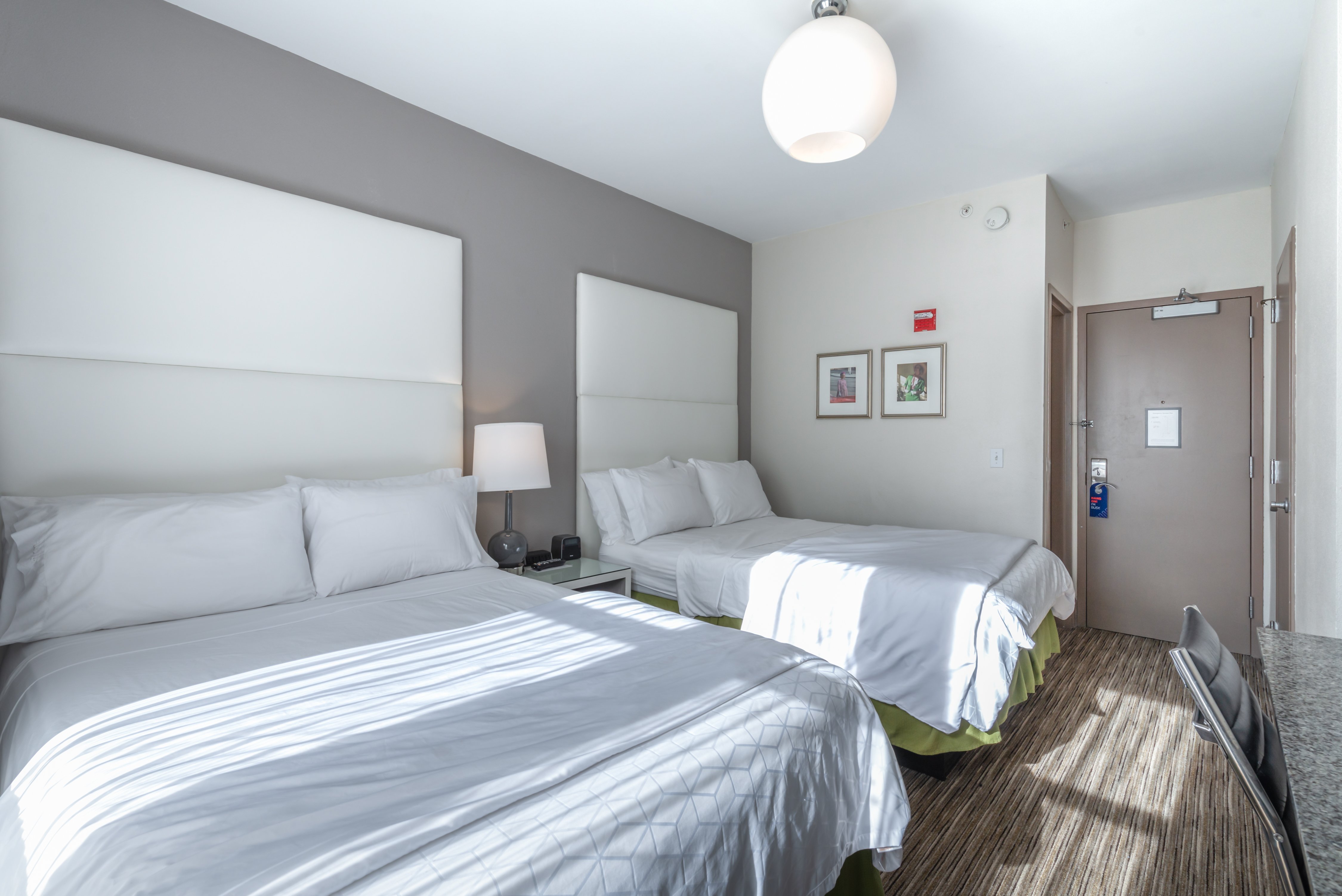 holiday inn express chicago magnificent mile