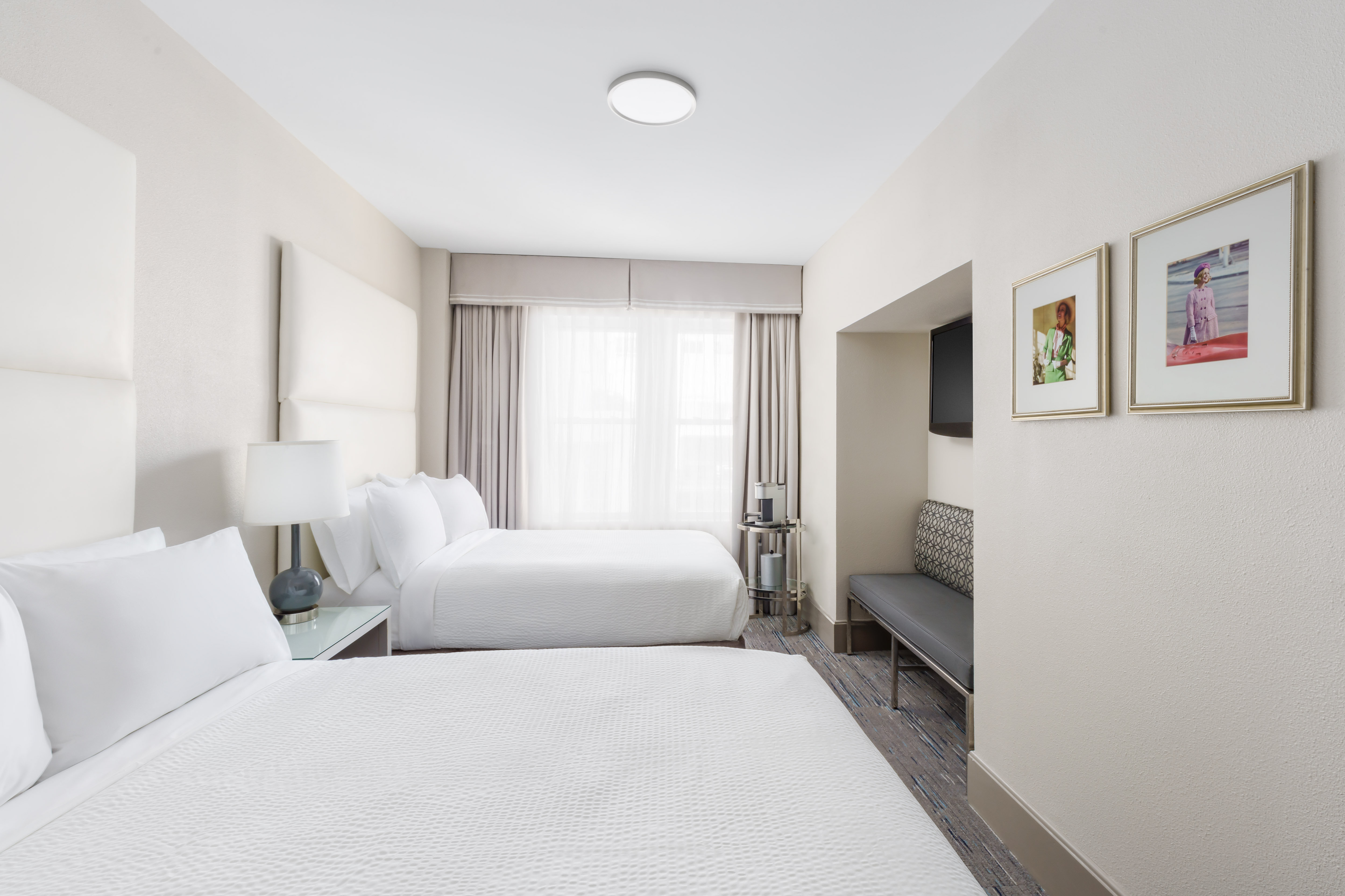 holiday inn express chicago magnificent mile