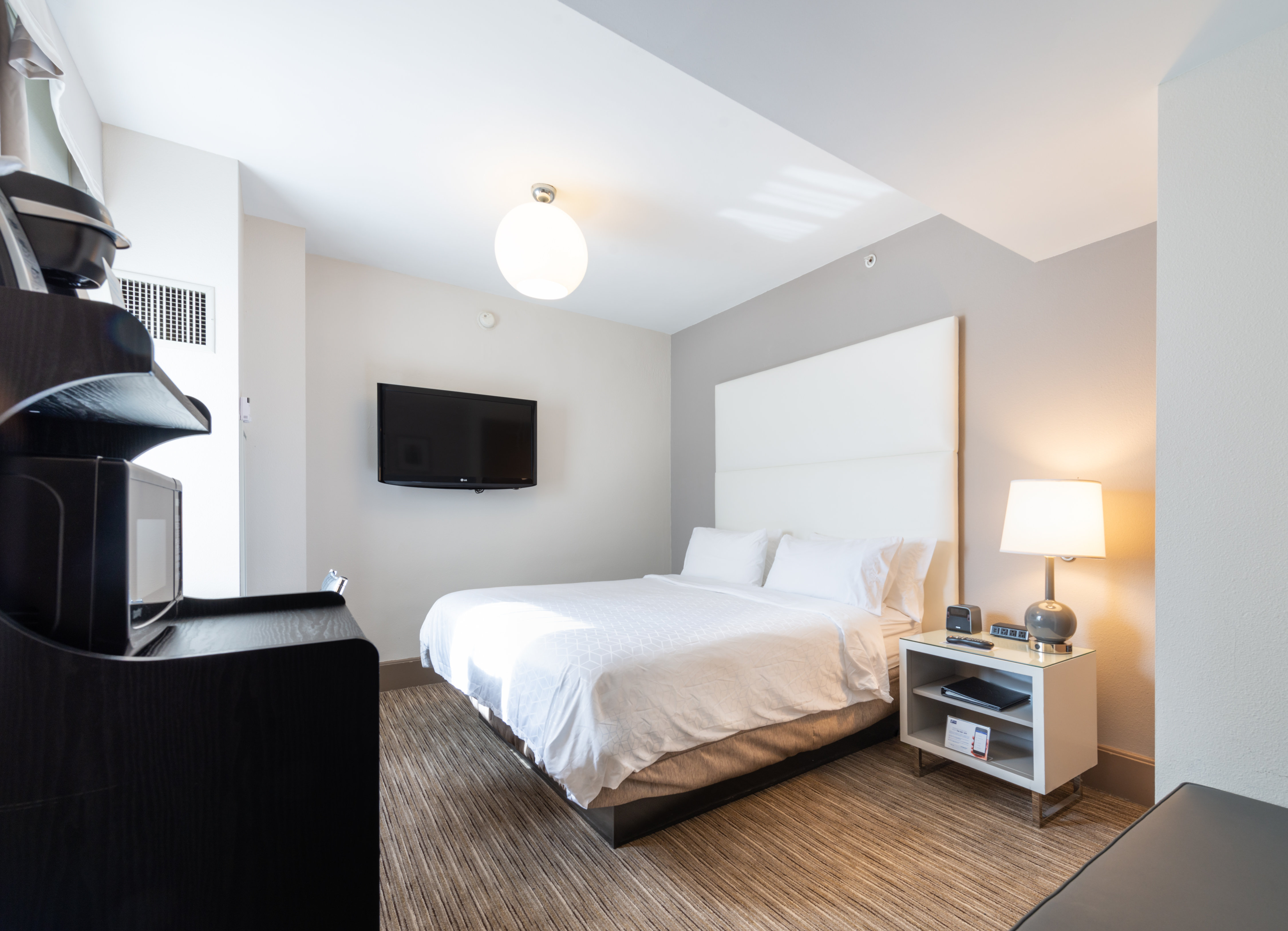 holiday inn express chicago magnificent mile