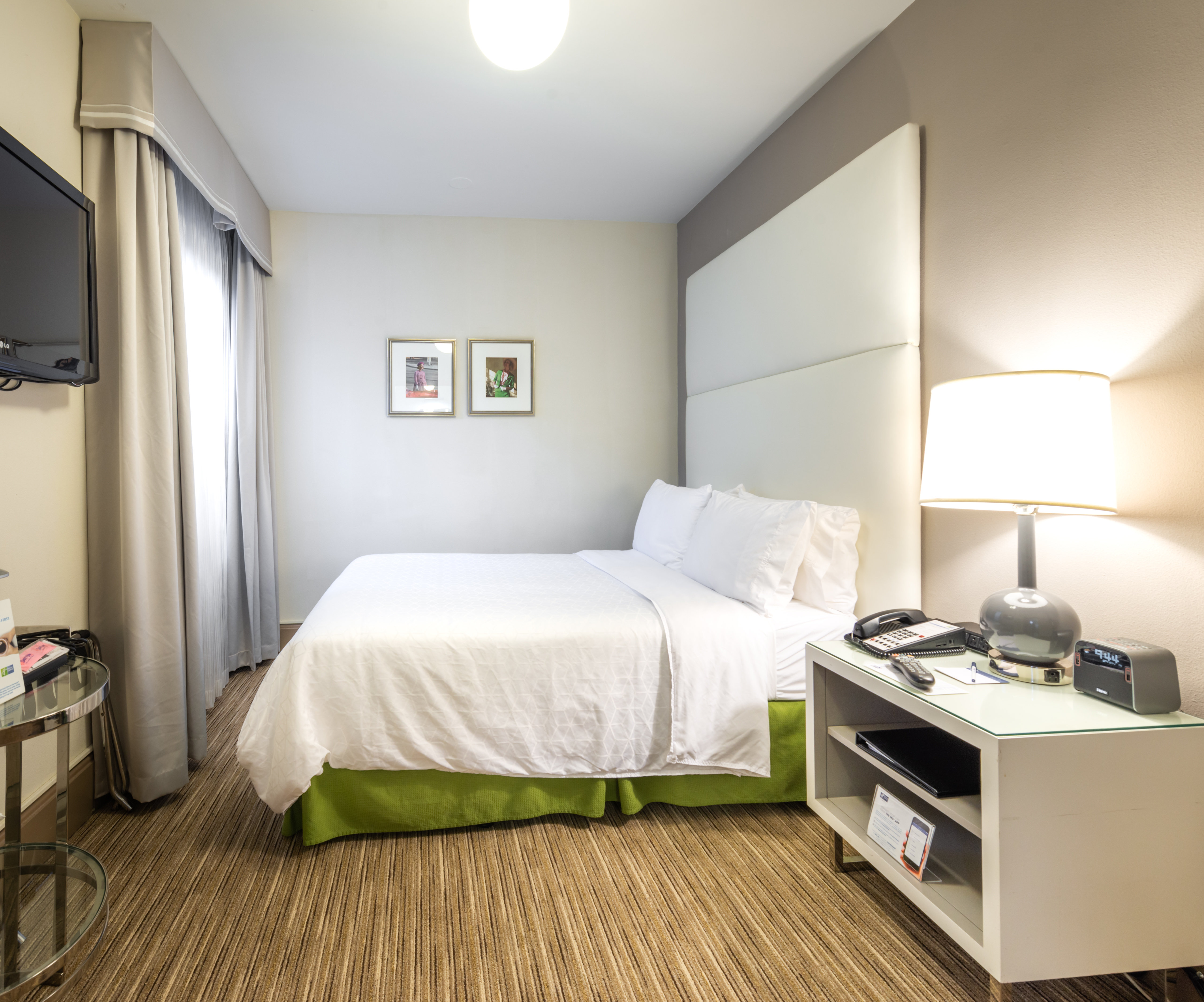 holiday inn express chicago magnificent mile