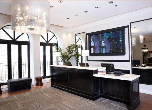 holiday inn express chicago magnificent mile
