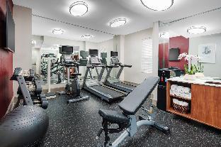 holiday inn express chicago magnificent mile