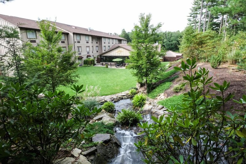 the lodge at flat rock