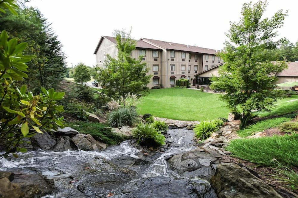 the lodge at flat rock