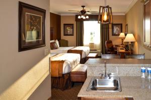 the lodge at flat rock