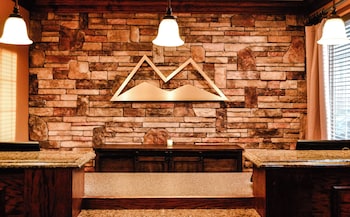 The Lodge At Flat Rock,Blue Ridge>>Asheville,3.5 star
