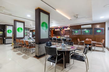 treebo south avenue 700 mts from promenade beach