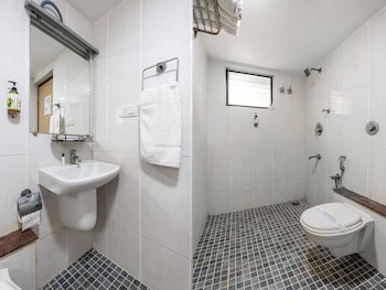 treebo south avenue 700 mts from promenade beach