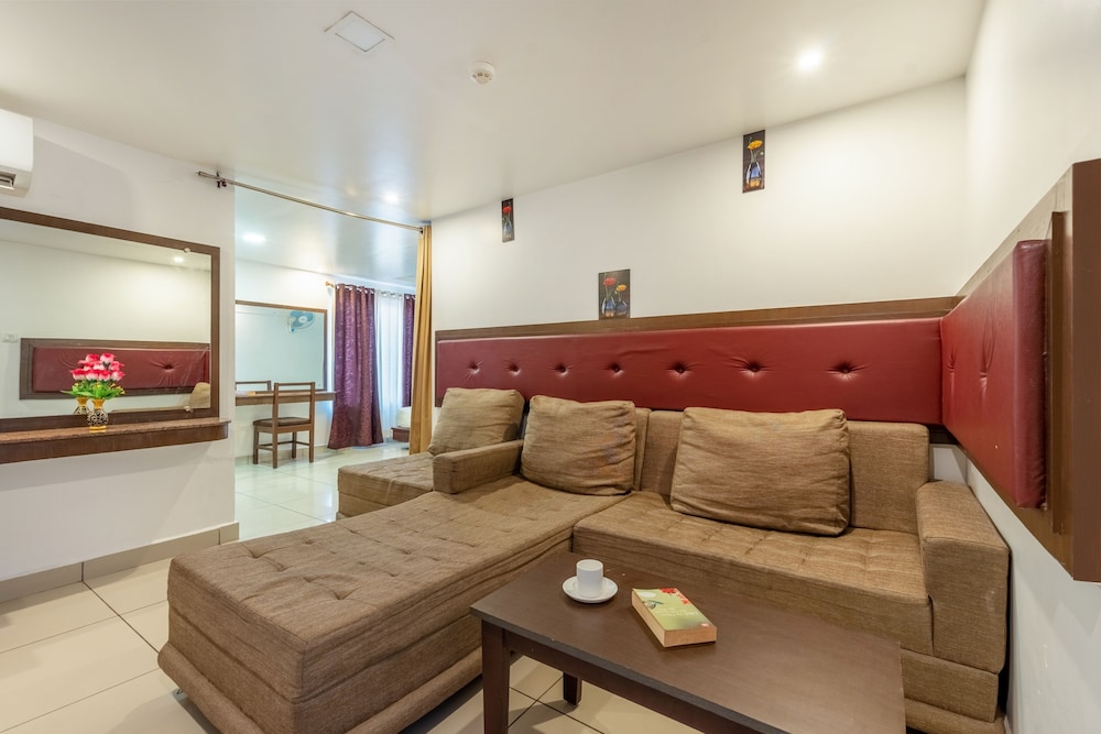 treebo south avenue 700 mts from promenade beach