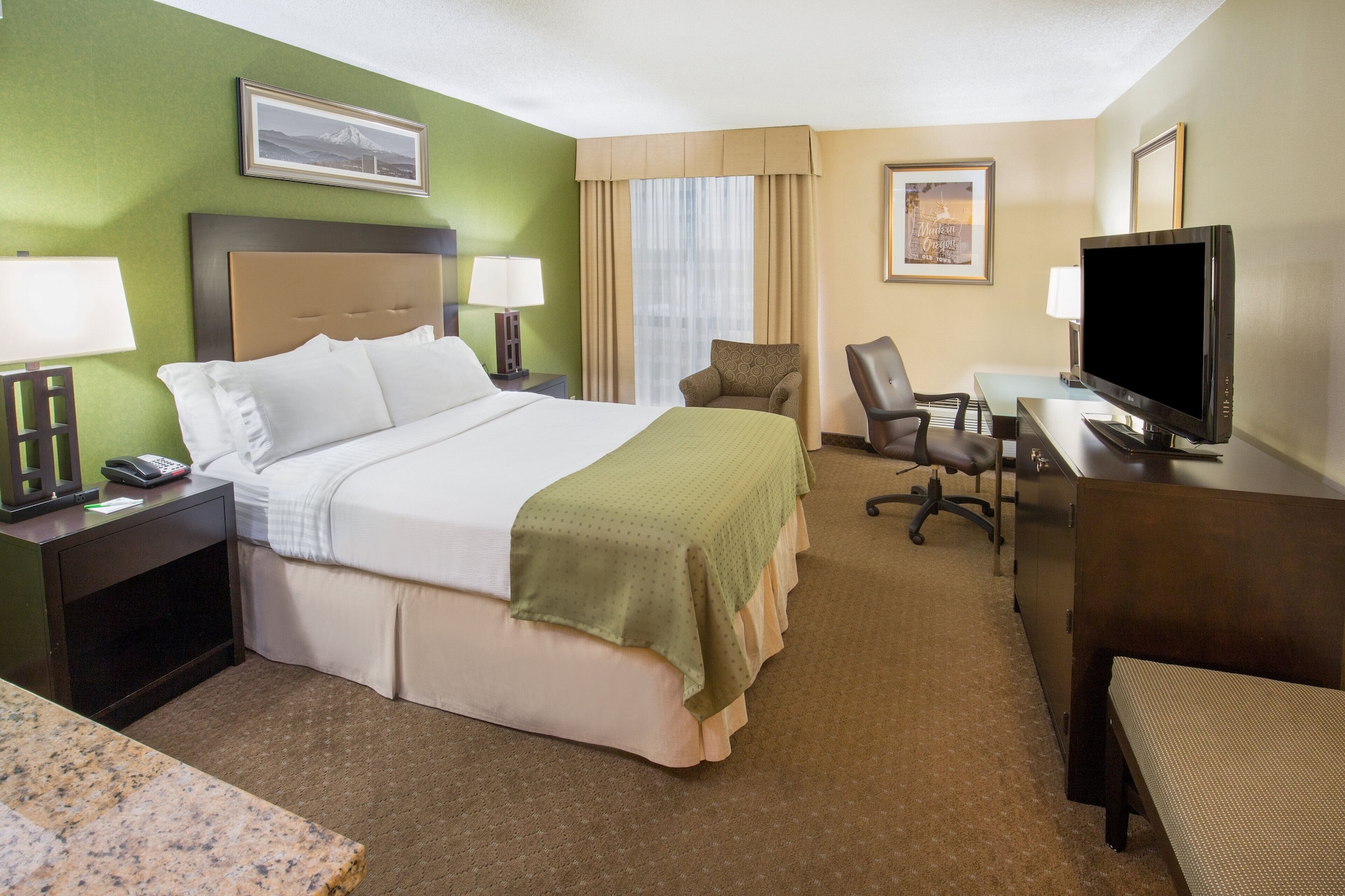 holiday inn portland airport