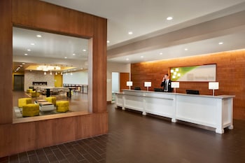 holiday inn portland airport
