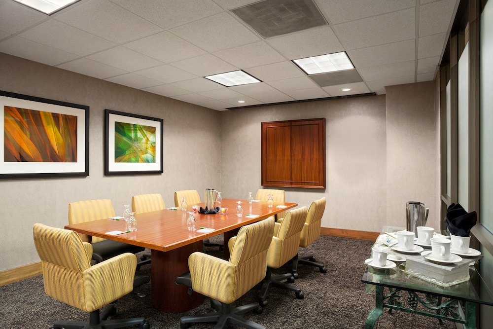 holiday inn portland airport