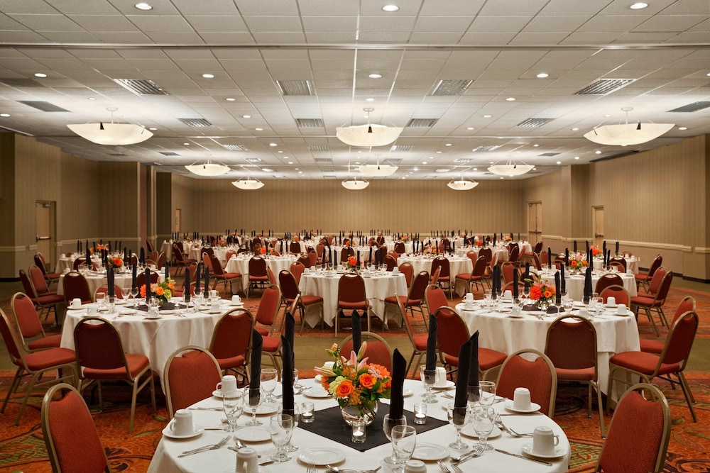 holiday inn portland airport