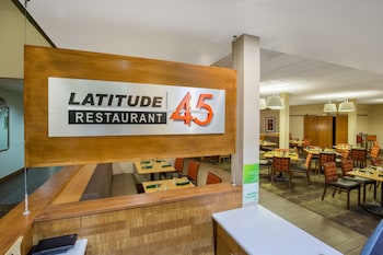 holiday inn portland airport