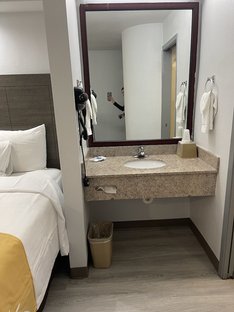 quality inn and suites richardson dallas