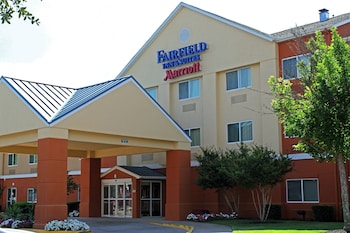 fairfield inn and suites dallas park central