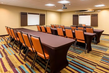 Fairfield Inn & Suites Dallas Park Central,Dallas County>>Dallas,2.5 star