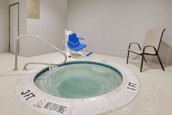 days inn by wyndham mesquite rodeo tx