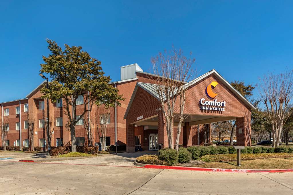 comfort inn and suites north dallas addison