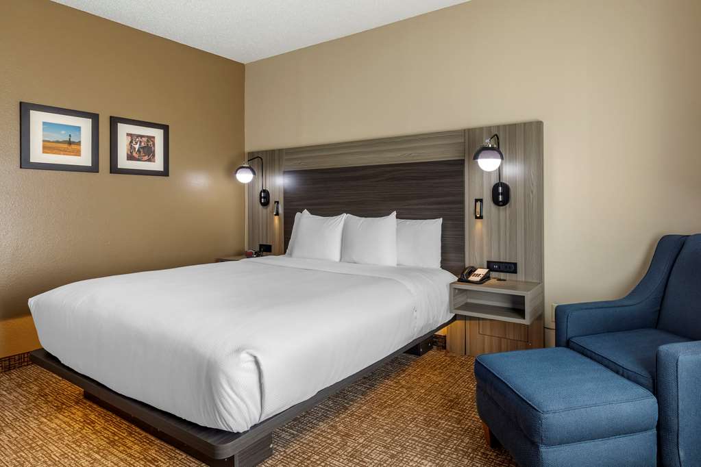 comfort inn and suites north dallas addison