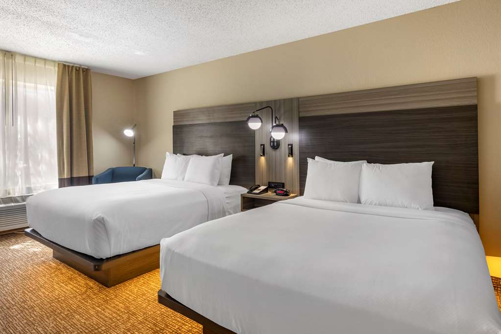 comfort inn and suites north dallas addison