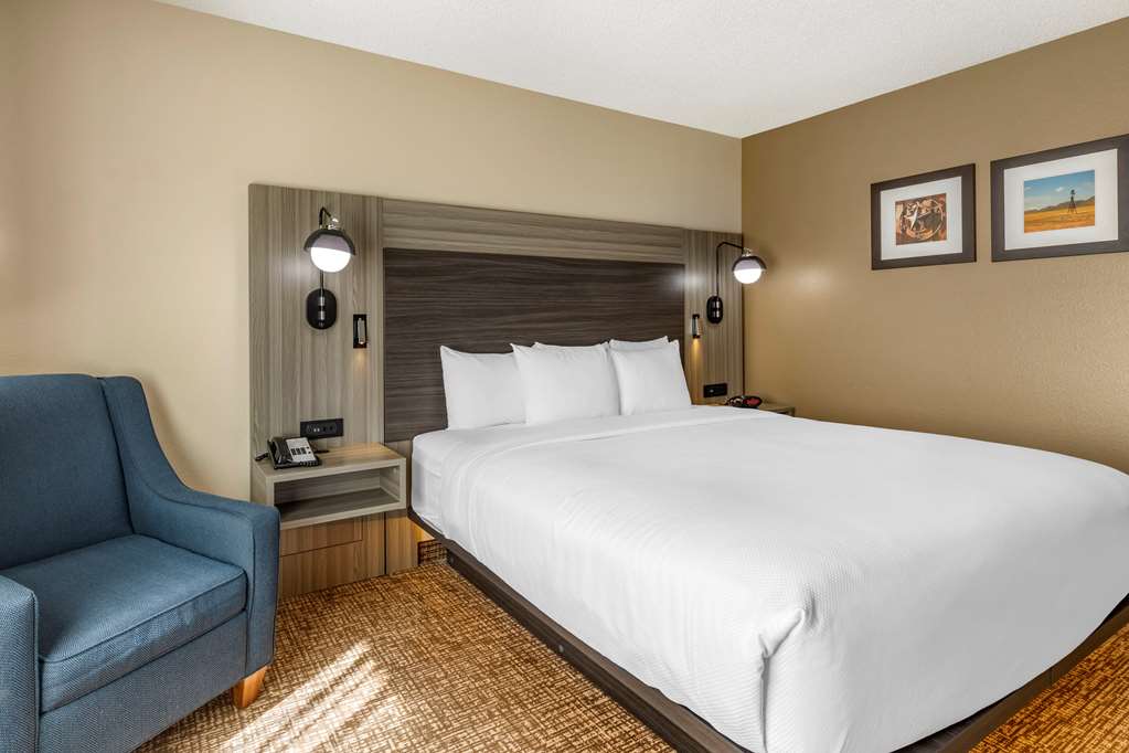 comfort inn and suites north dallas addison