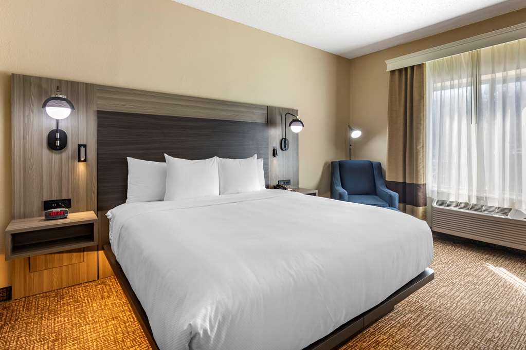 comfort inn and suites north dallas addison