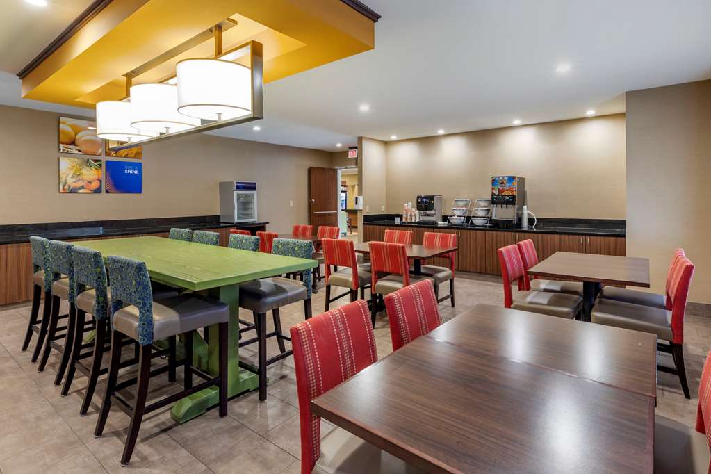 comfort inn and suites north dallas addison