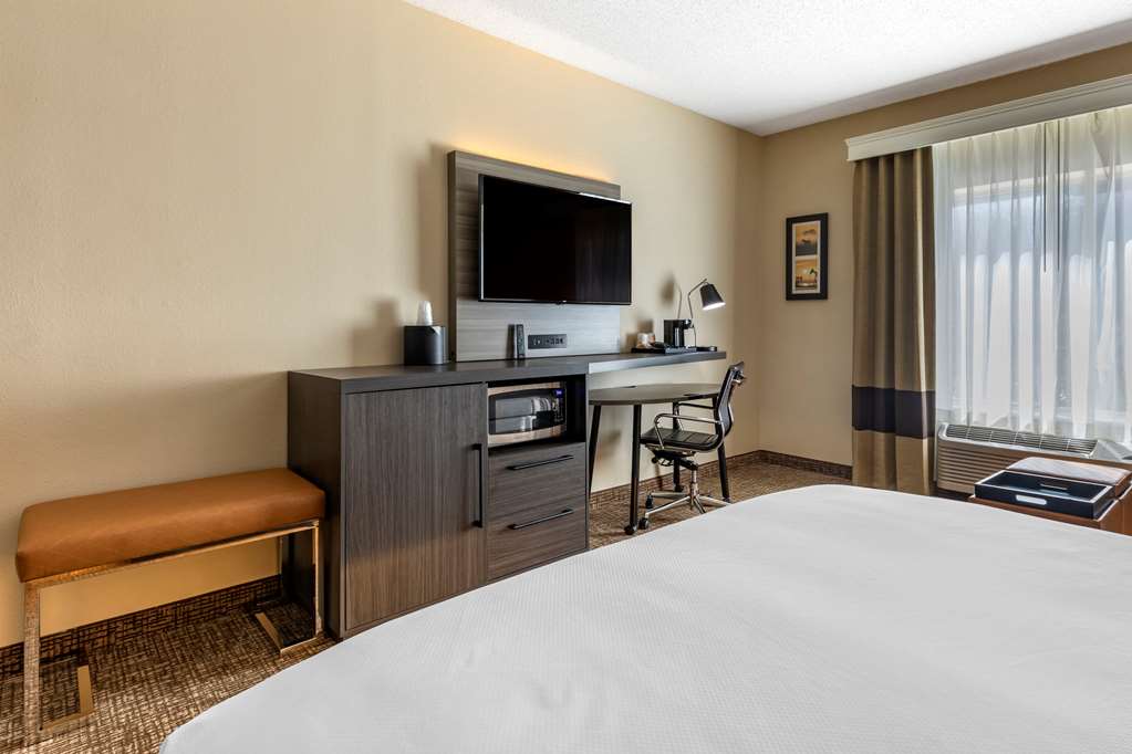 comfort inn and suites north dallas addison