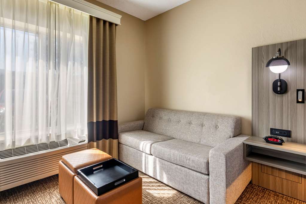 comfort inn and suites north dallas addison