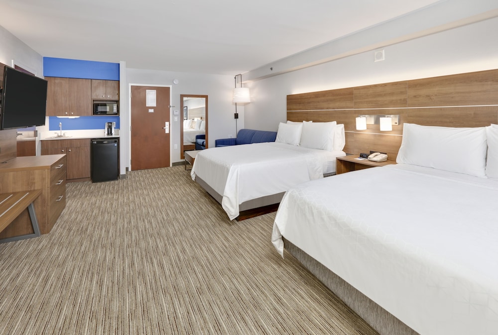 holiday inn express suites irving conv ctr las col