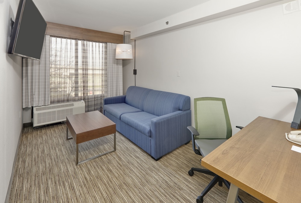 holiday inn express suites irving conv ctr las col